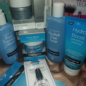 Neutrogena beauty aet with real techniques caddy